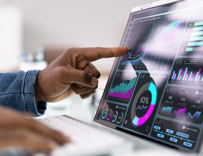 Data Engineering Specialization - A hand surrounded by image