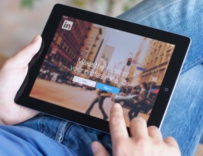 linkedin-guide-iStock-498211431-grid