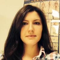 student Dita Prapraniku